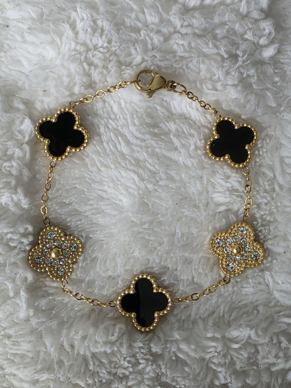 FOUR LEAF CLOVER BRACELET GOLD TONE + BLACK W/ CRYSTAL ACCENT (6.5" WRIST) NWOT